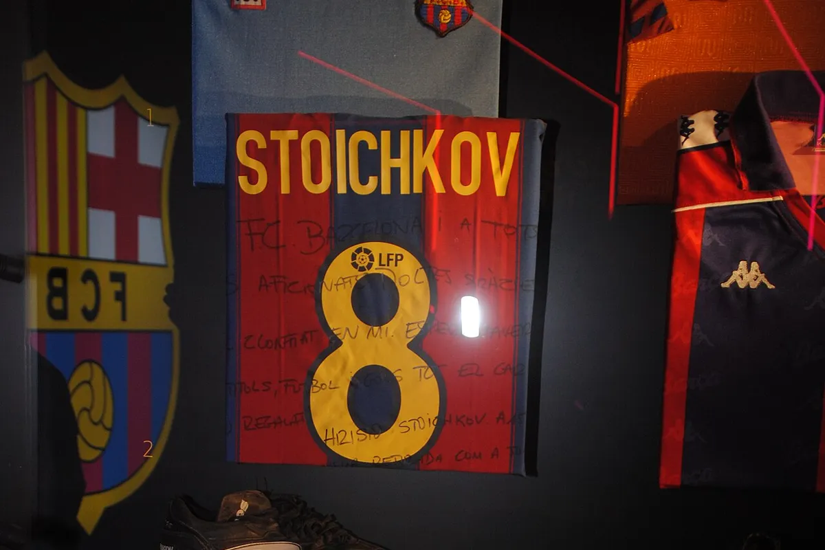 Camiseta firmada del FC Barcelona de Hristo Stoichkov