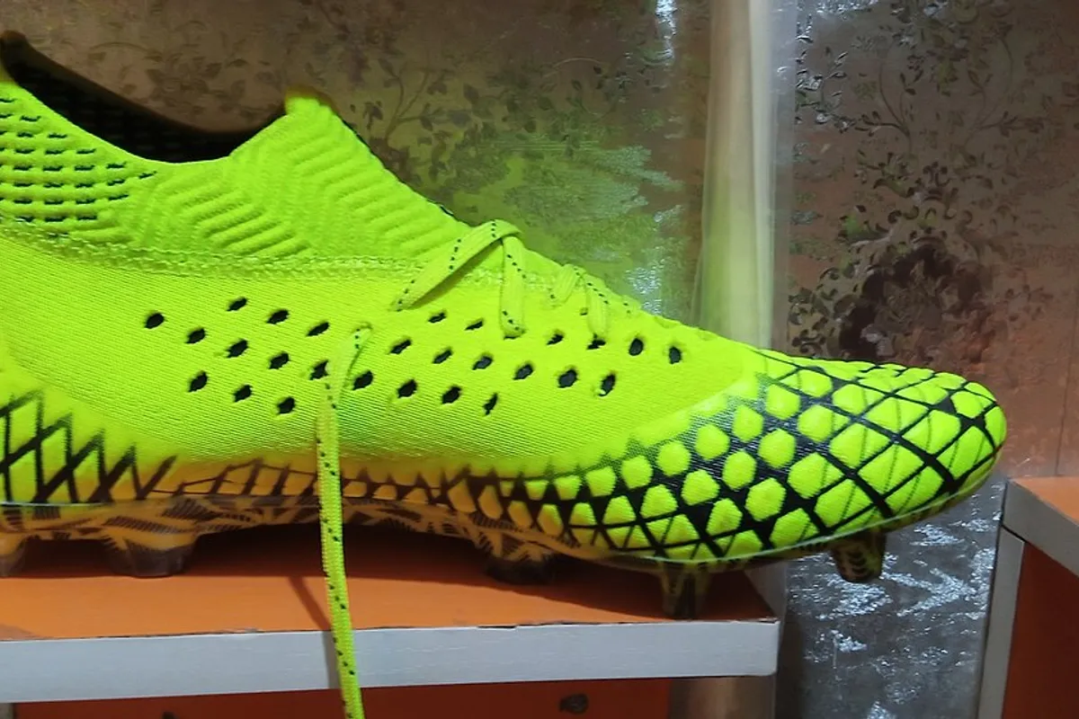 Botín de fútbol Puma Future 4.x